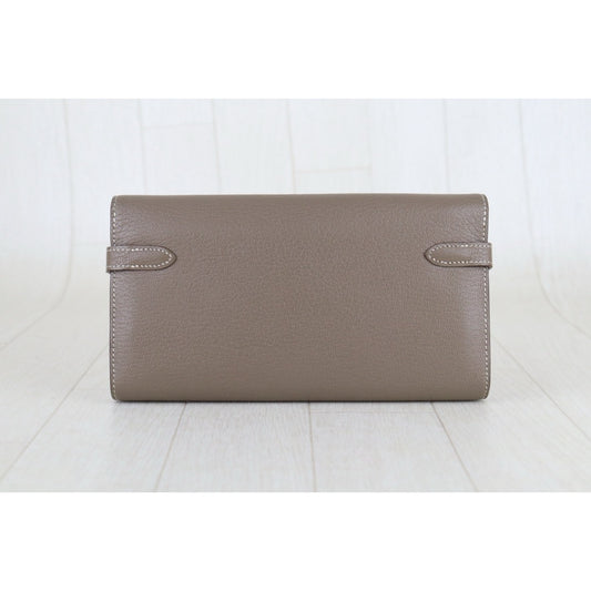 Include Entrupy Certificate of Authenticity|Very Good ( Rank A)| HERMES Goatskin Kelly Long Wallet Etoupe □R Stamp Made In 2014Year|S26012706