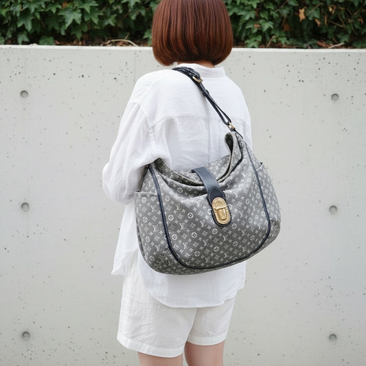 Include Entrupy Certificate of Authenticity|Good ( Rank AB)| Louis Vuitton Monogram Denim ShoulderBag |26062903