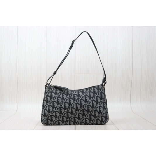 Good ( Rank AB)| Dior Trotter Shoulder Bag |W24120607