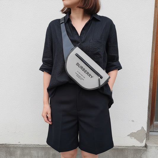Include Entrupy Certificate of Authenticity|Good ( Rank AB)|Burberry Canvas Bonded Waist Bag |W26061001