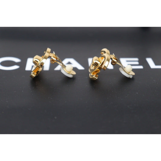 Rank A |CHANEL Vintage 18K Gold Plating Earrings Made In 1995Year |24070513