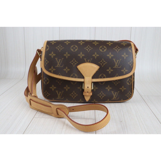 Rank A |LV Monogram Sologne ShoulderBag|23083107