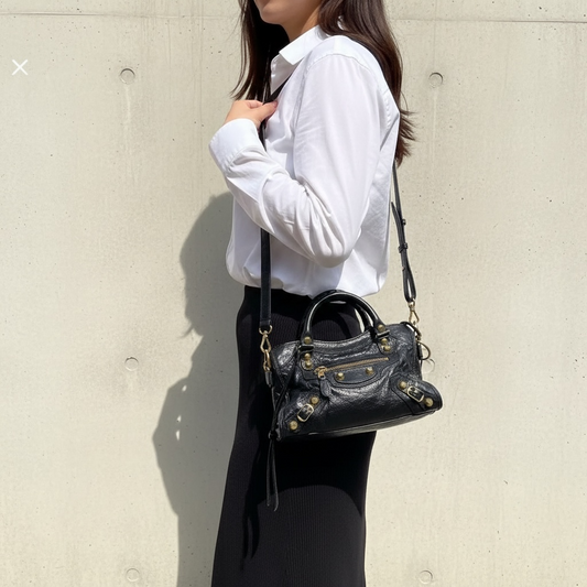 Include Entrupy Certificate of Authenticity|Good ( Rank AB)|Balenciaga Calf Leather Gaint Classic mini city Handbag Shoulder Bag Black|S26030803