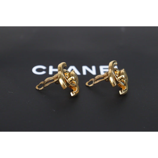 Rank A |CHANEL Vintage 18K Gold Plating Earrings Made In 1997 Year |23101203