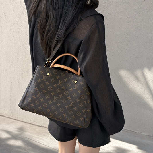 Include Entrupy Certificate of Authenticity|Very Good ( Rank A)| Louis Vuitton Monogram Montaigne MM Hand Bag Shoulder Bag|S26072517