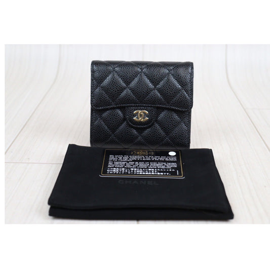 Rank S|Chanel Caviar Skin Black Wallet|23112704
