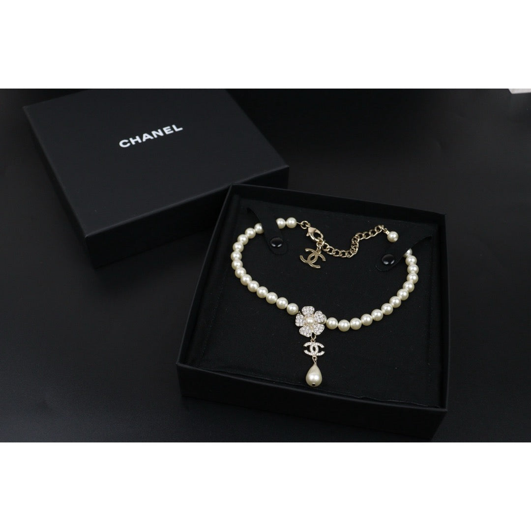 Excellent(Rank SA)| CHANEL Coco Mark Camellia Pearl Rhinestone