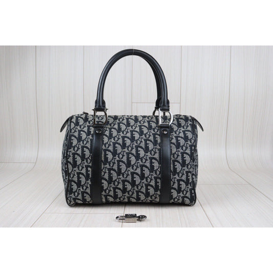 Rank A | Dior Trotter Poston 25 Bag |24012212