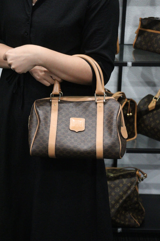 Rank AB | CELINE Macadam Poston 25 Bag |V23092815