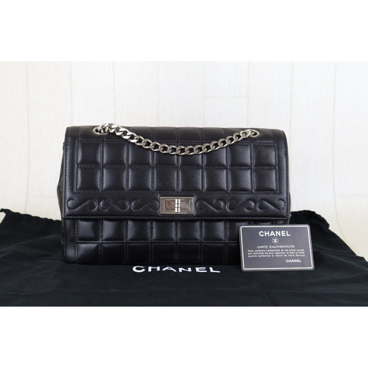 Good ( Rank AB)| CHANEL Lamb Skin 2.55 Matelasse Chocobar Black Shoulder Bag Made in 2000-2002Year|Y25011004