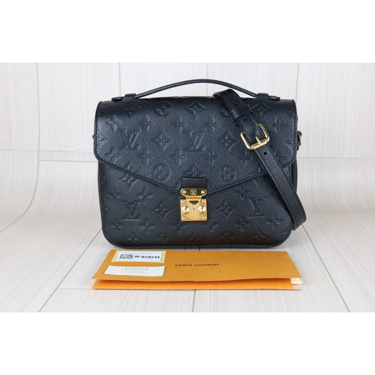 Very Good ( Rank A)|LV Monogram Pichette Metis ShoulderBag Black|S25101606