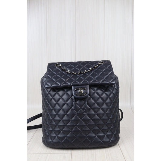 Very Good ( Rank A) |CHANEL Matrasse Lamb Skin Backpack Navy Close To Black Made in 2017 Year|S24071433