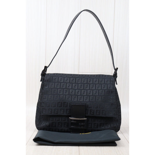 Rank AB| FENDI Mamma Baguette Shoulder Bag Black |V24060623