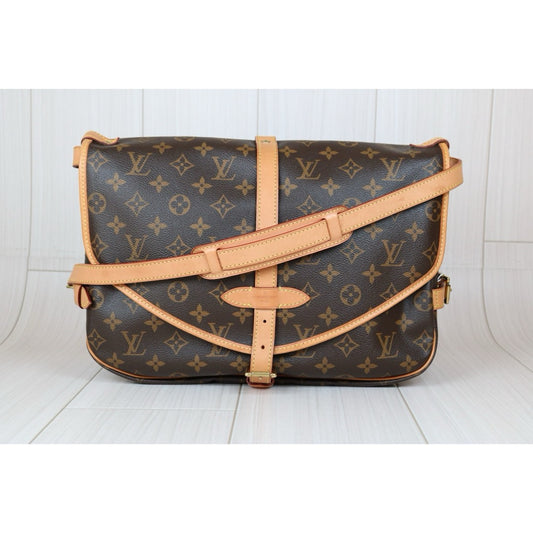 Very Good ( Rank A)| LV Monogram Saumur 35 Shoulder Bag Reissue Model|S24101112