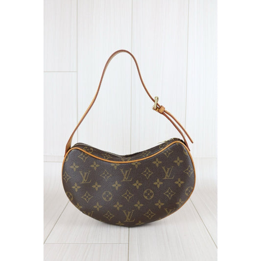 Good ( Rank AB)|LV Monogram Pochette Croissant PM Shoulder Bag|S25073006