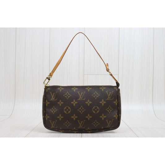 Good ( Rank AB)|LV Monogram Pochette Accessoires |26021903