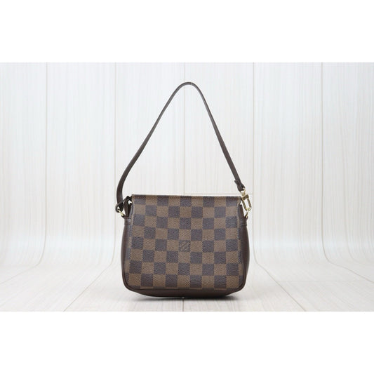 Very Good ( Rank A)| LV Damier Truth Make Up Pouch|24101712