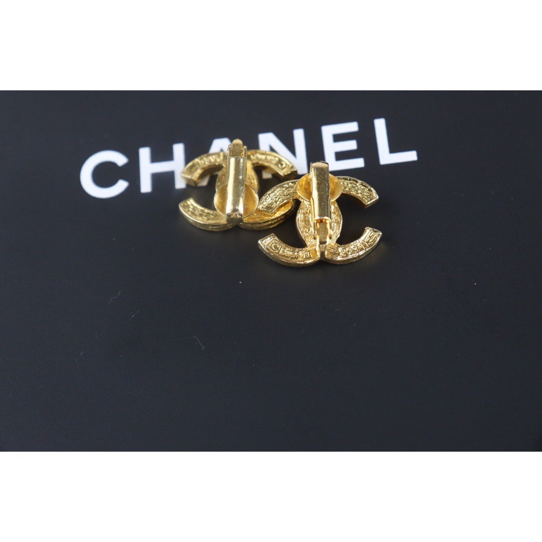 Rank A |CHANEL COCO Rhinestone 18k Gold Plated Earrings |V23082618
