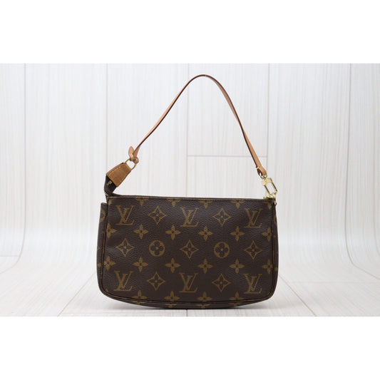 Rank A | LV Monogram Pochette Accessoires Vintage Model|24052102