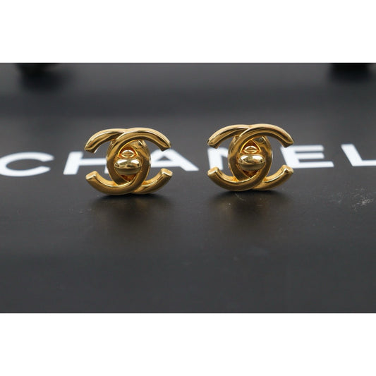 Excellent(Rank SA)|CHANEL Vintage 18K Gold Plating Earrings Made In 1995Year |24120920