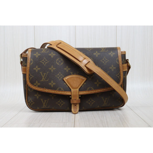 Fair ( Rank B)|LV Monogram Sologne ShoulderBag|26012206