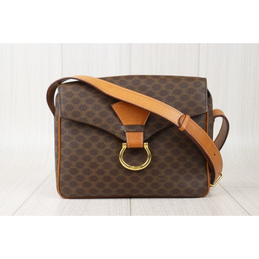 Good ( Rank AB) | CELINE Macadam ShoulderBag |24082208