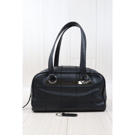 Rank A | CHANEL Caviar Skin Shoulder Bag Black Made In 2004~2005 Year |24040812