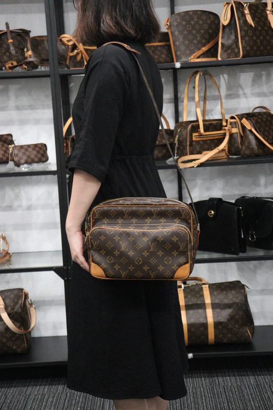 Rank A |LV Monogram Nile Shoulder Bag|23121203