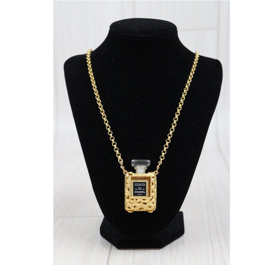 Rank A | CHANEL Vintage Perfume No5 Brass Perfume Necklace |23110705