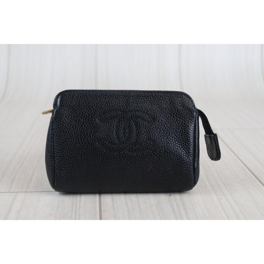 Rank A |Chanel Caviar Skin Pouch|V23090734