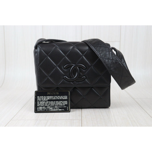 Very Good ( Rank A) | CHANEL Lambskin Shoulder Bag Black Made In 1991~1994 Year |P24083007