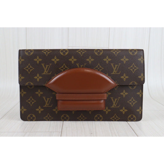 Rank AB | LV Monogram Vintage Clutch Bag|23081106