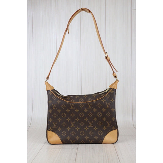 Rank A|LV Monogram Boulogne 30 Shoulder Bag |23092227