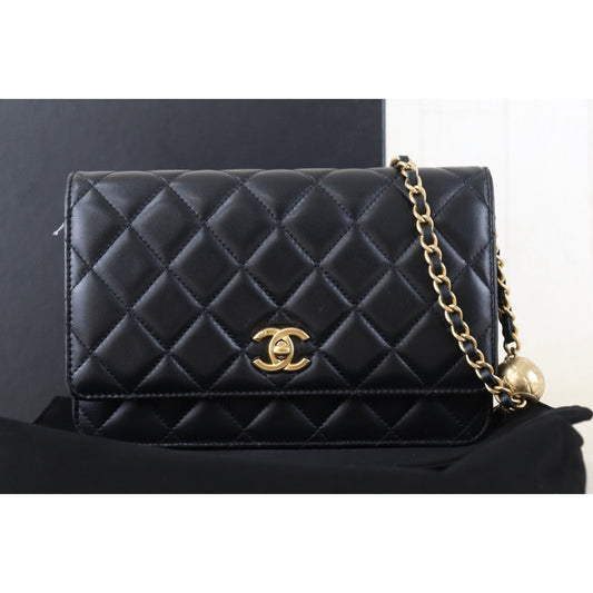 Include Entrupy Certificate of Authenticity|Very Good ( Rank A)|CHANEL Lamb Skin WOC Chain Bag Black IC Chips Model|Z26100802
