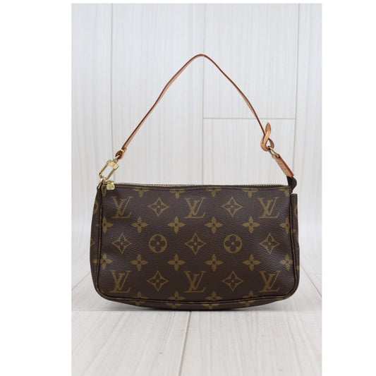 Rank A | LV Monogram Pochette Accessoires |23121205