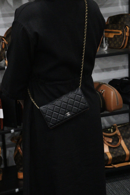 Rank A | CHANEL Lamb Leather Long Wallet Made in 2009-2010 Year|23112712