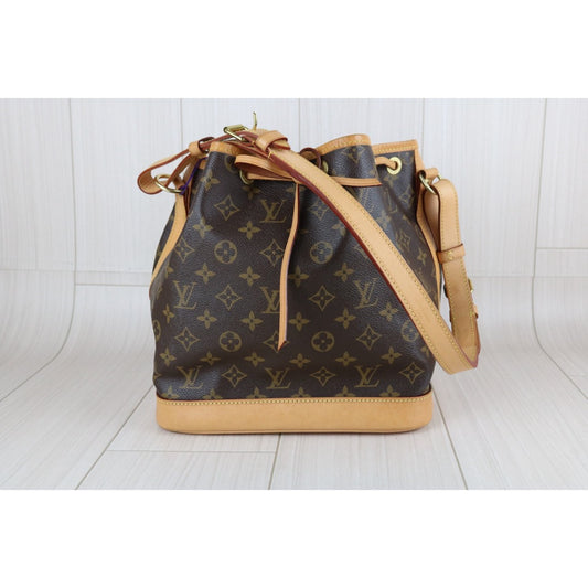 Good ( Rank AB)| LV Monogram Petit Noe Shoulder Bag MM|S25090406