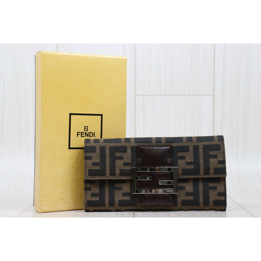 Very Good ( Rank A)|FENDI Zucca Mamma Wallet |25030615