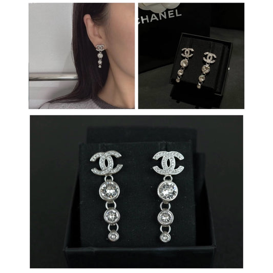 Excellent(Rank SA)| CHANEL Coco Mark Rhinestone Earrings Silver|X25012303