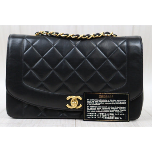 Rank A| CHANEL Matrasse Diana 25 Lamb Skin Chain Bag Made in 1991-1994 Year|P24061129