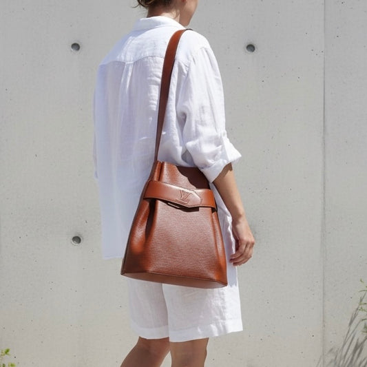 Include Entrupy Certificate of Authenticity|Very Good ( Rank A)| Louis Vuitton Epi Sack de Paul Shoulder Bag Caramel|26060801