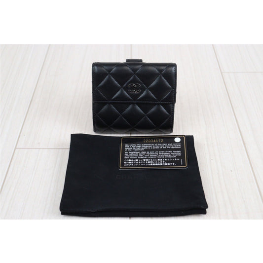 Rank A | CHANEL Lamb Leather Wallet Made in 2016-2017 Year|23112709
