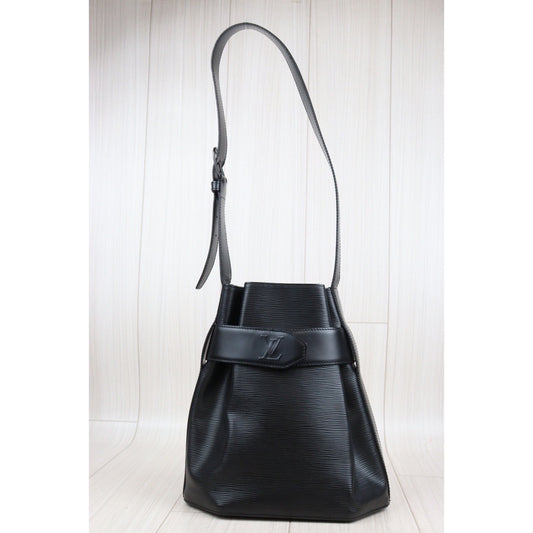 Rank A | LV Epi Sack de Paul Shoulder Bag|V23113021