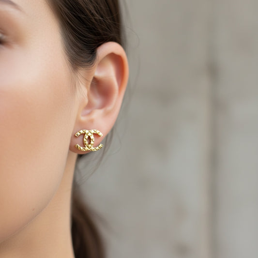 Include Authentic Detective Certificate of Authenticity|Very Good ( Rank A) |CHANEL F24P COCO Mark Argyle Earrings Made In 2024 Year|S26062506