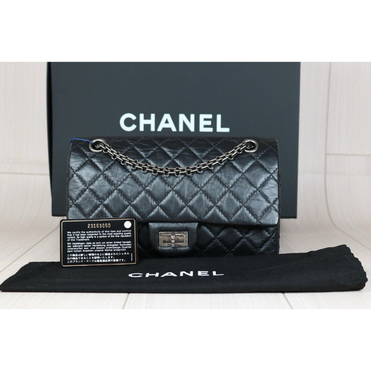 Very Good ( Rank A) | CHANEL 2.55 Matelasse Small Black Chain Shoulder Bag Made in 2017 Year|S24092101