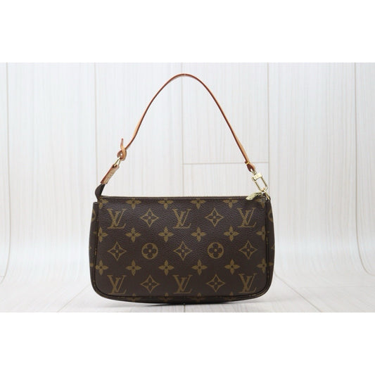 Very Good ( Rank A) |LV Monogram Pochette Accessoires Vintage Model|24091802