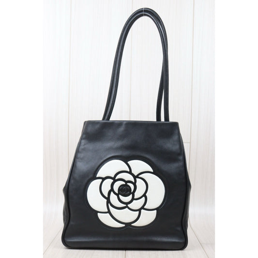 Good ( Rank AB) | CHANEL Camellia Lamb Skin ToteBag Made In 2002~2003 Year |24103106