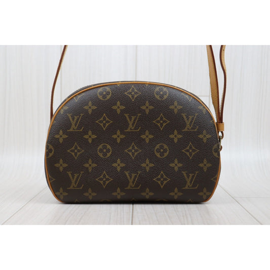 Include Entrupy Certificate of Authenticity|Fair ( Rank B)|Louis Vuitton Monogram Blower Shoulder Bag|26012201