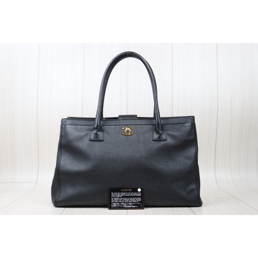 Rank AB |CHANEL Calf Skin Shoulder Bag Made in 2008-2009 Year|24061119