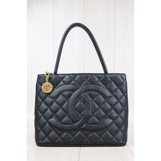 Rank AB| CHANEL Caviar Skin Leather Calf Leather Tote Bag Made In 2000~2002Year|24020803